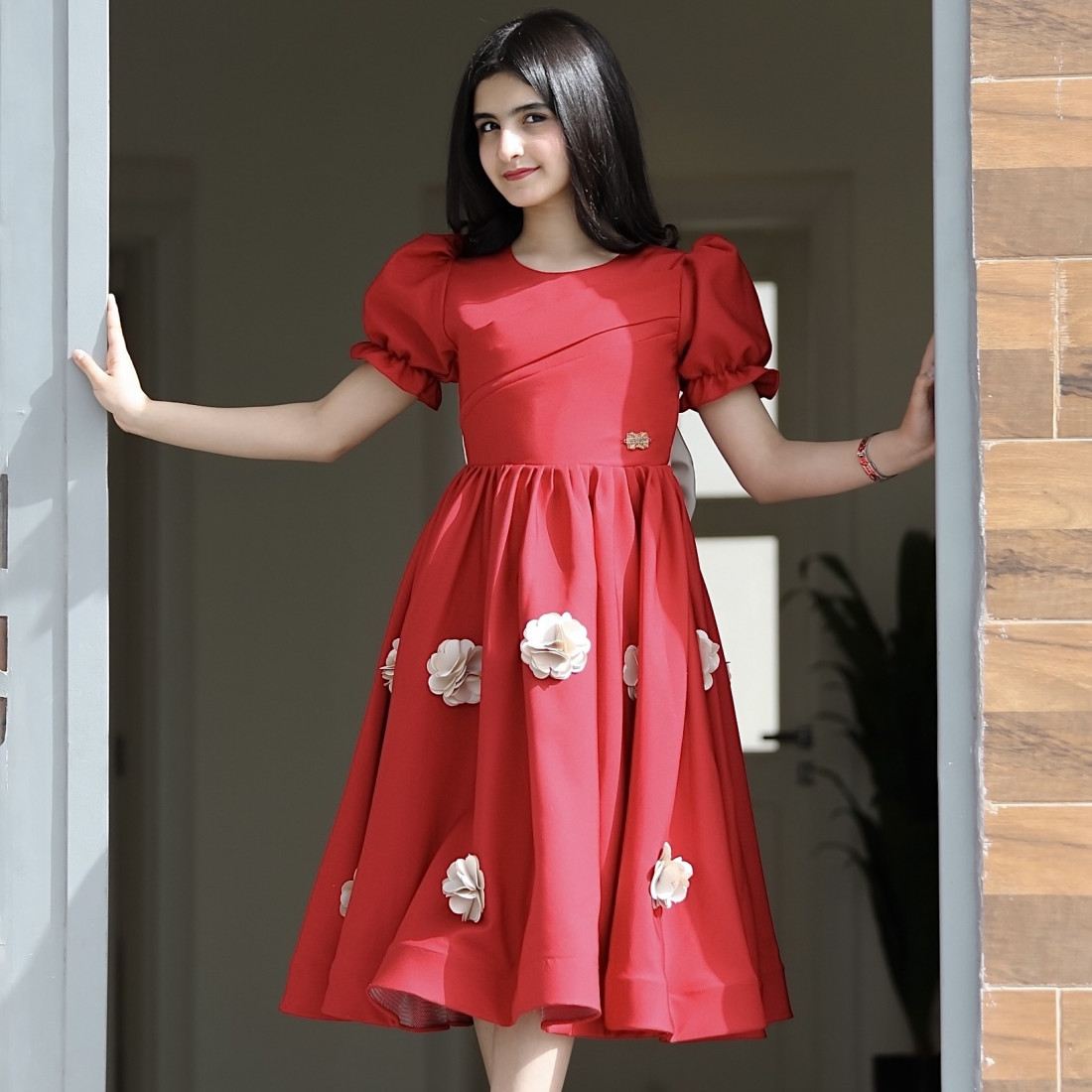 فستان بناتي أحمر ورود وفيونكه من الخلف - 917