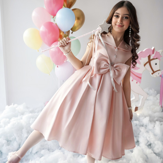 فستان بناتي وردي بفيونكة كبيرة حيث تتحقق الحكايات - M3725