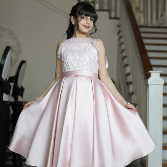 فستان بناتي وردي بذيل وتطريز فضي | فستان سهرة للأفراح - M3605