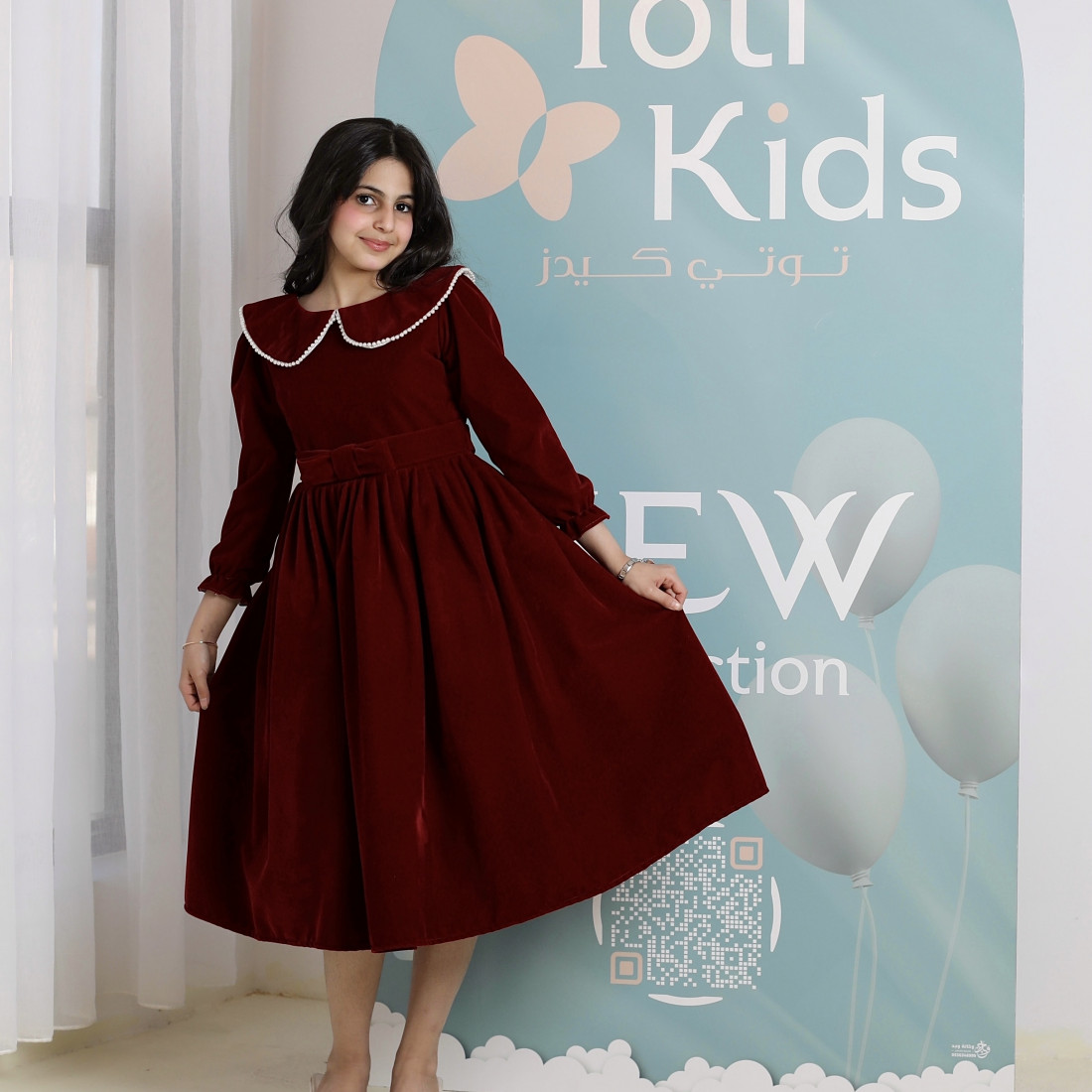 فستان بناتي مخمل عنابي بياقة لؤلؤ | فستان شتوي كلاسيكي - 1103
