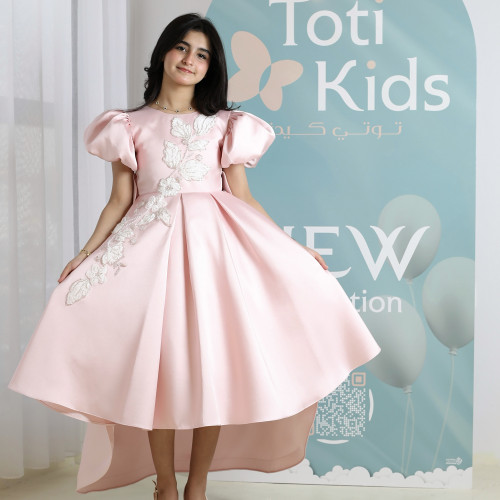 فستان بناتي وردي بأكمام منفوشة وتطريز | فستان هاي لو فاخر - M3765