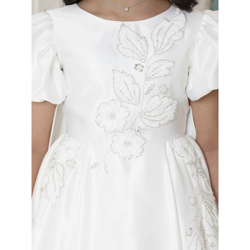 فستان بناتي أبيض بأكمام منفوشة وتطريز | فستان هاي لو فاخر - M3765