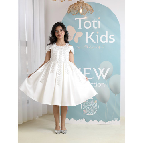فستان بناتي أبيض أوف شولدر بتطريز | فستان سهرة فاخر - M3624