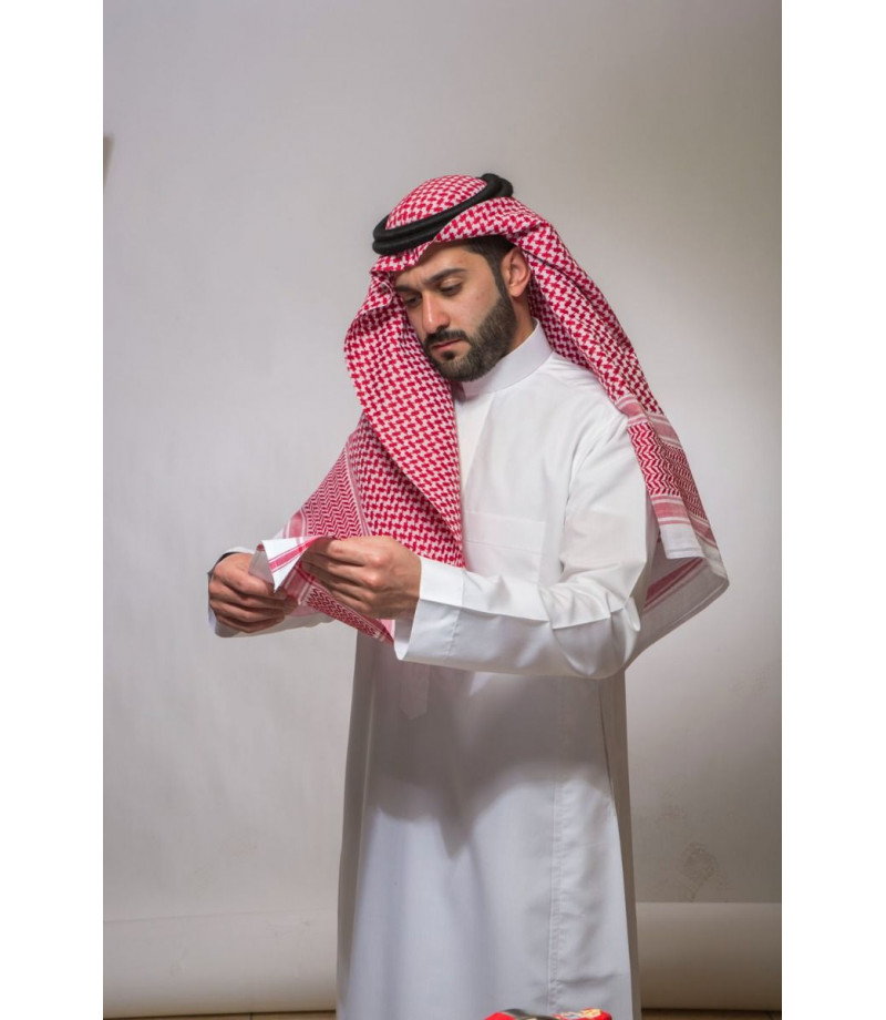 شماغ البسام الختم الأسود إنجليزي  شماغ البسام الختم الأسود إنجليزي