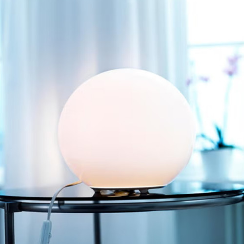 مصباح طاولة أبيض 24سم مصباح طاولة أبيض 24سم