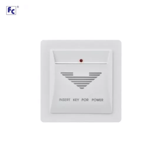 مفتاح كارت الباب 3*3 ابيض - اف سي 