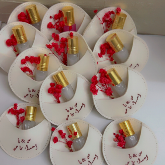 بكج (12 قطعة ) من الجلد 