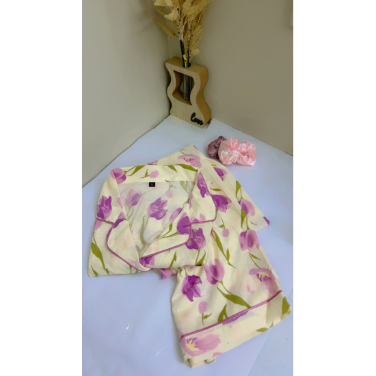 بكج طقم بجامة مطبوعة بنقوش الزهور بأكمام قصيرة 