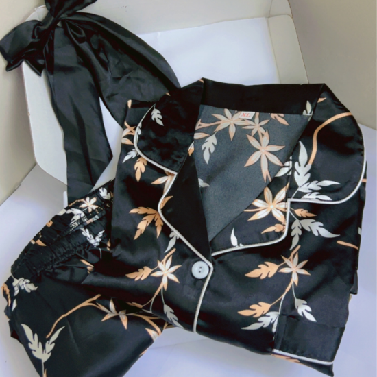 بكج بجامه اسود مشجر اكمام طويلة  