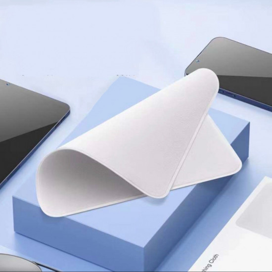 قماش خاص لتنظيف الشاشات والاجهزة الحساسة بخامة فاخرة قماش خاص لتنظيف الشاشات والاجهزة الحساسة بخامة فاخرة