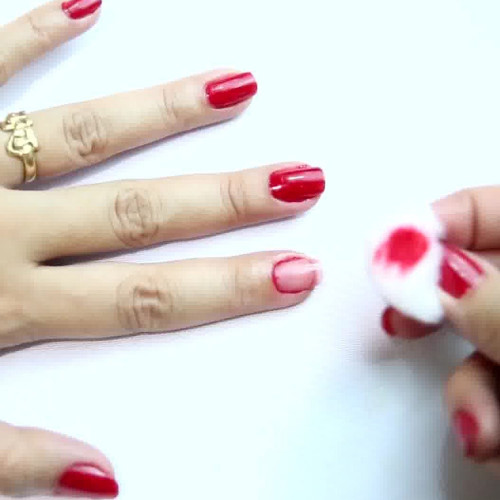 اجسس مزيل طلاء الاظافر بجوهر العنب 125 مل اجسس مزيل طلاء الاظافر بجوهر العنب 125 مل