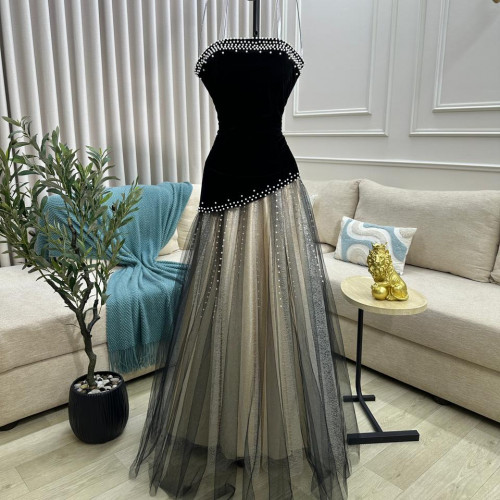 فستان Vienna المخملي الفاخر فستان Vienna المخملي الفاخر