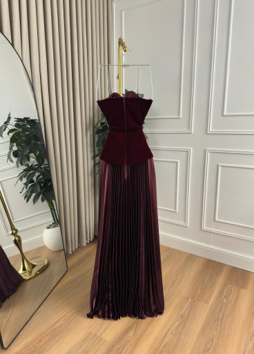 فستان Evelina المميز ✨ فستان Evelina المميز ✨