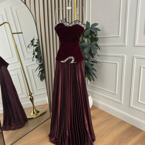 فستان Evelina المميز ✨ فستان Evelina المميز ✨