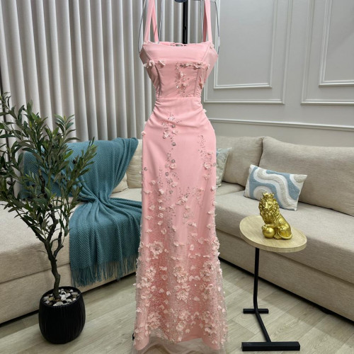 فستان Elora الراقي ✨ فستان Elora الراقي ✨