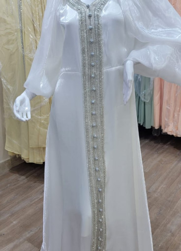 جلابية ناعمة من باريو ✨ ( عدة الوان ) جلابية ناعمة من باريو ✨ ( عدة الوان )